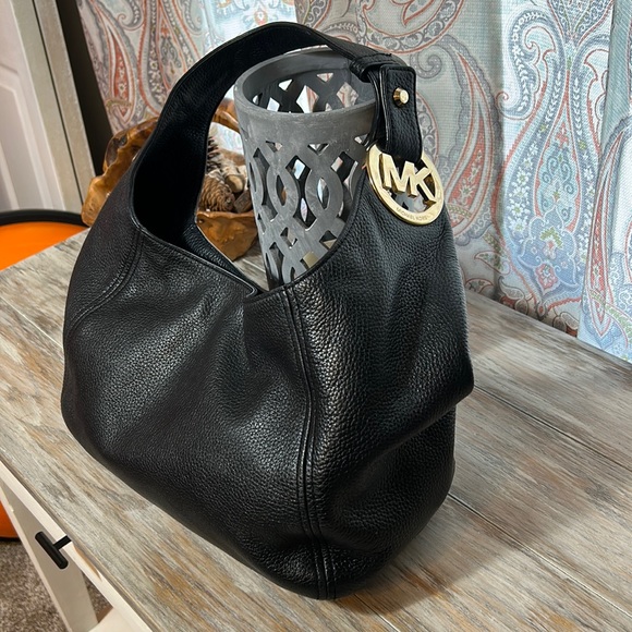 Michael Kors Handbags - MK Michael Kors Black Hobo w Gold Hardware